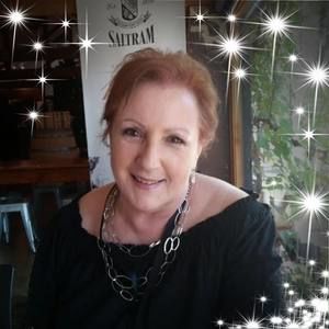 Meet your Posher, Leanne